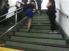 Pornô anal em filmes pornos gratis brasileiros grupo com duas loiras glamourosas
