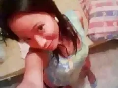 O ânus Virgem das bonecas videos sexo gratis brasileiro Omsk leva um grande vibrador como relógio