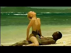 Ela peida no pau de uma fera vermelha vídeos pornô brasileiros grátis esbelta